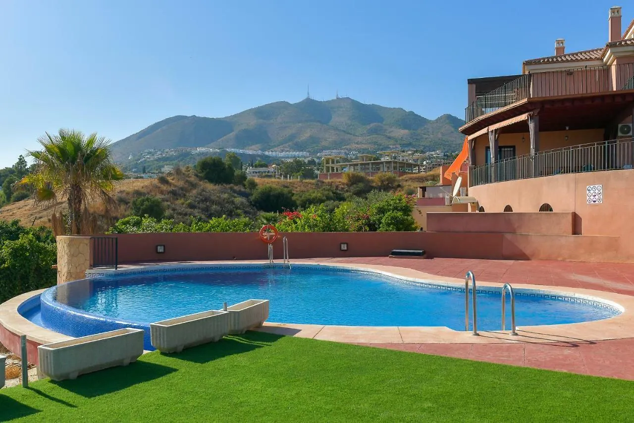 Bluebenalmadena 200Meters From The Beach With Jacuzzi And Rooftop Terrace (Adults Only) 0*, Benalmadena Spain