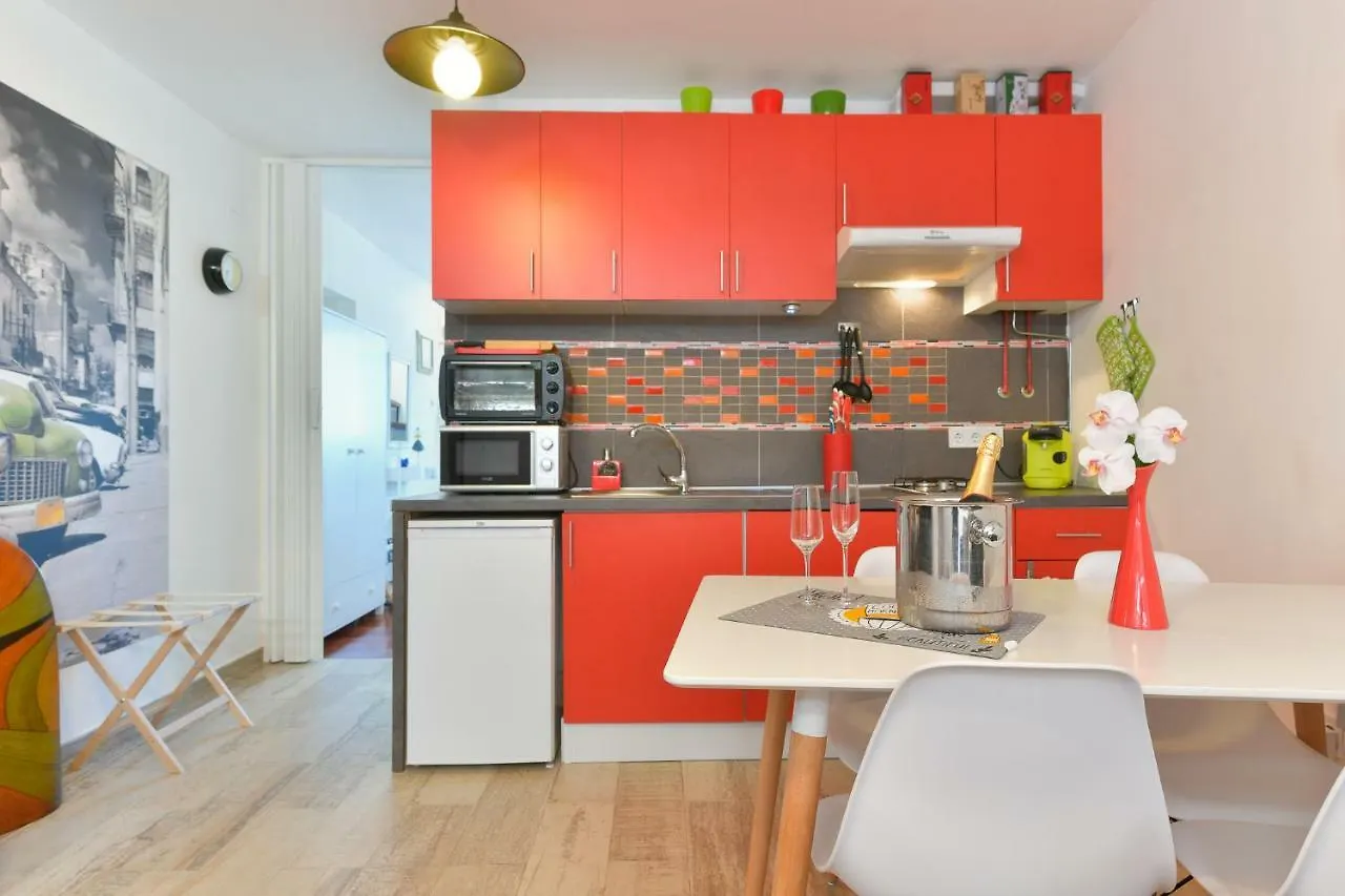 Bluebenalmadena 200Meters From The Beach With Jacuzzi And Rooftop Terrace (Adults Only) Benalmadena